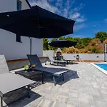 Vima Adriatic * Vir
